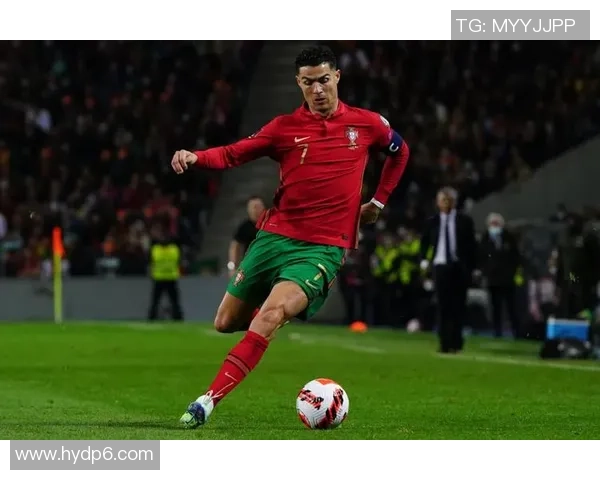 足球巨星的独特爱好与习惯揭秘 打破常规的球场外生活方式